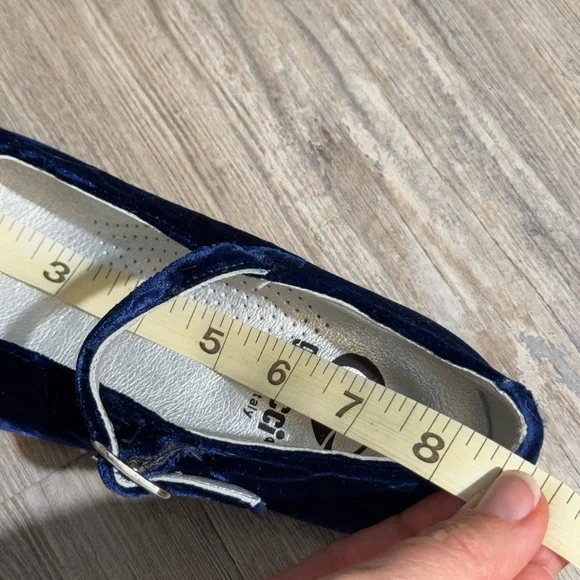 Gallucci Navy Velvet Mary Jane Shoes - Picture 6 of 9